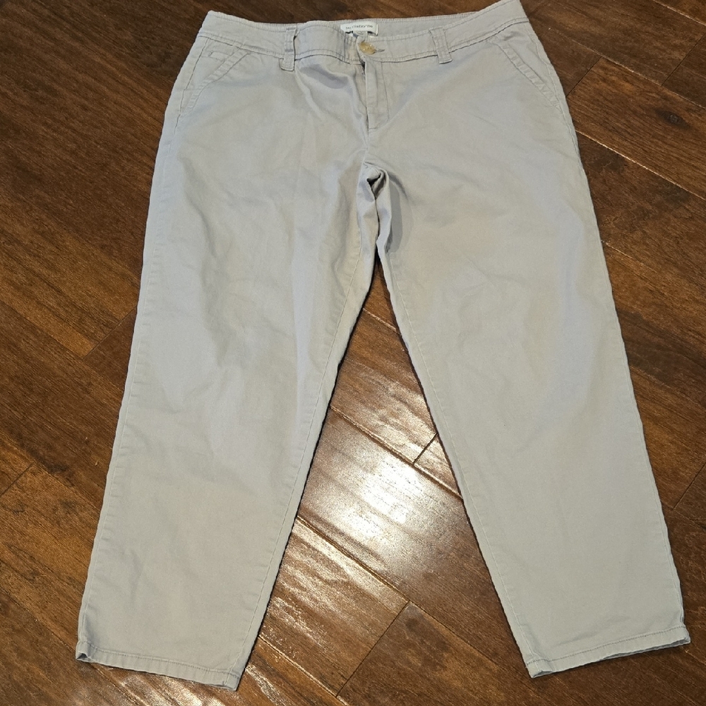 ⛱️Liz Claiborne Gray Classic Cropped Chinos Size 14